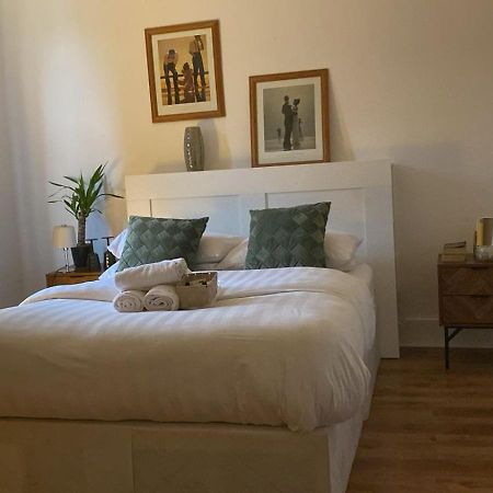 Park View Homestay Barking  Eksteriør bilde