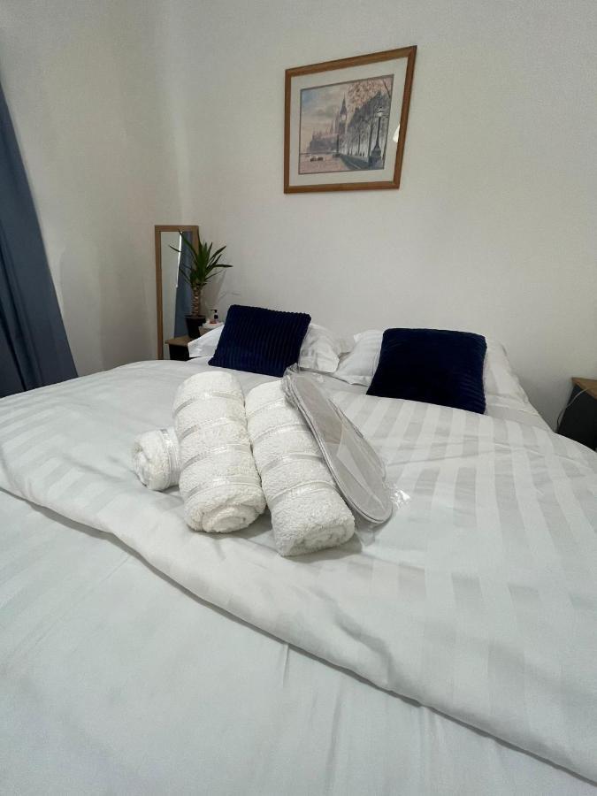 Park View Homestay Barking  Eksteriør bilde